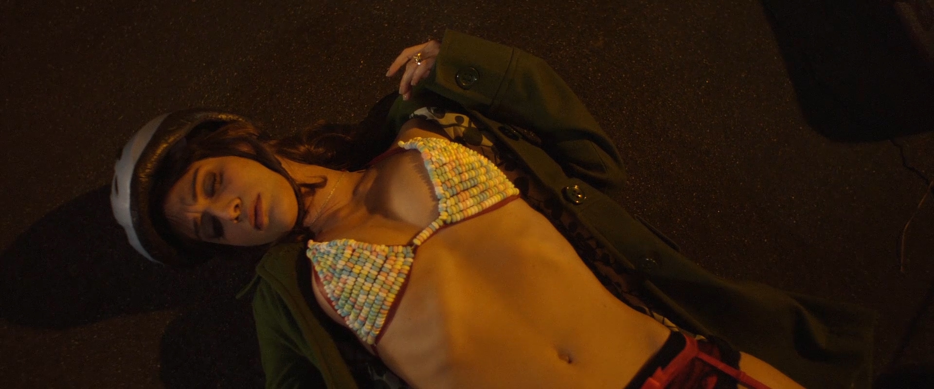 Lizzy Caplan hot sexy and funny and Whitney Cummings hot leggy - 3, 2, 1... Frankie Go Boom (2012) hd1080p (8)