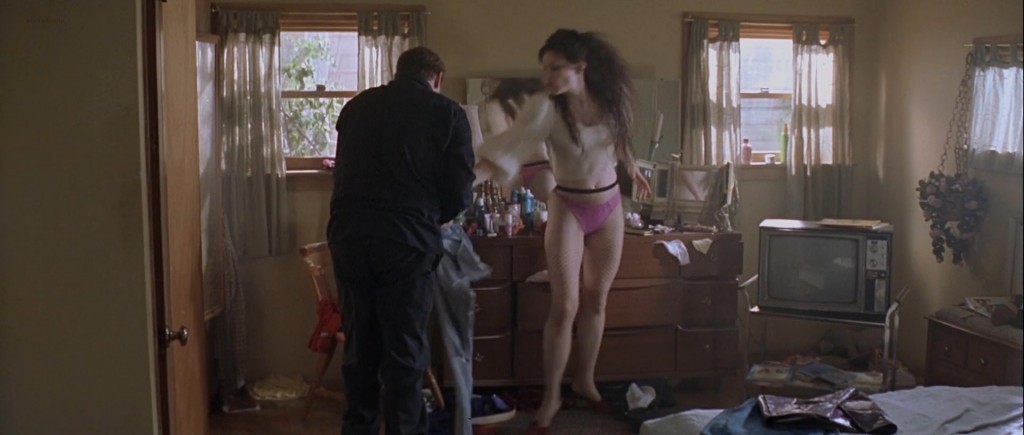 Cate Blanchett hot sexy butt in thong - The Shipping News (2001) hd1080p (1)