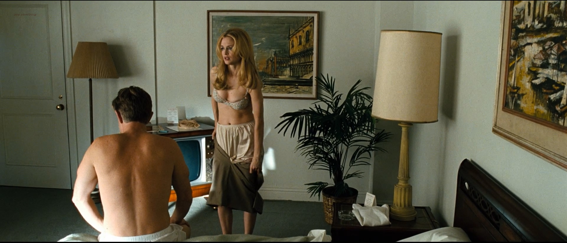 Heather Graham hot and busty in lingerie – Bobby (2006) hd1080p