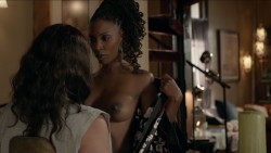 Ileana Huxleys nude topless and Shanola Hampton nude topless and naughty - Shameless (2015) s5e1 hd720 - 1080p