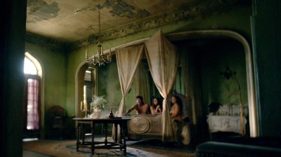 Jessica Parker Kennedy and Clara Paget nude sex threesome - Black Sails (2015) s2e5 hd1080p (8)