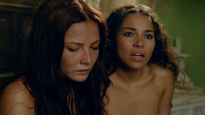 Jessica Parker Kennedy and Clara Paget nude sex threesome - Black Sails (2015) s2e5 hd1080p (7)