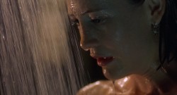 Kelly Rowan hot sexy and side boob in shower - Candyman: Farewell to the Flesh (1995) hd1080p (7)