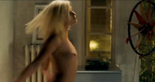 Virginie Ledoyen nude topless and bush - Heroines (FR-1997) HD 1080p BluRay (4)