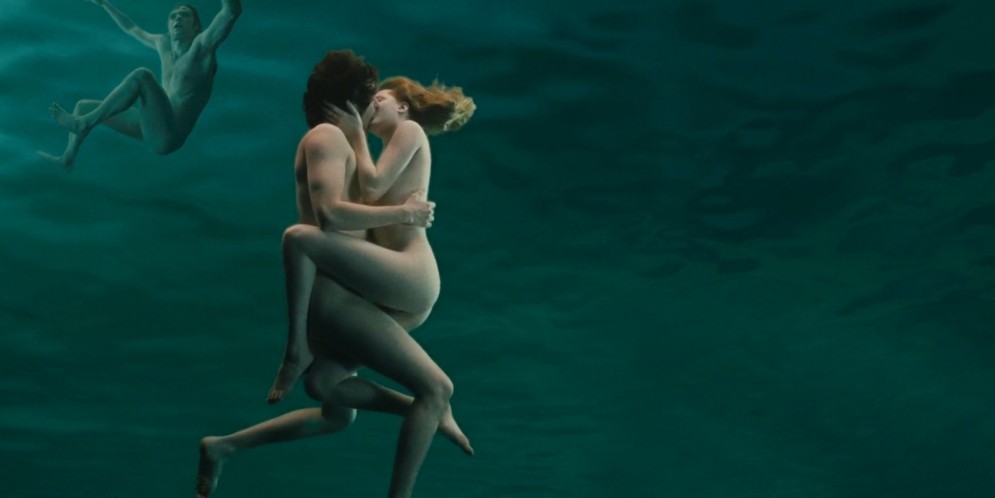 Evan Rachel Wood nude topless skinny dipping and very hot - Across the Universe (2007) hd1080p (6)