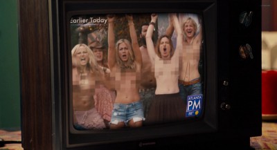 Jennifer Aniston hot and Malin Akerman hot pokies - Wonderlust (2012) hd1080p (16)