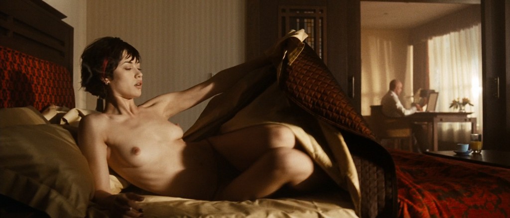 Olga Kurylenko nude full frontal and very hot - Hitman (2007) hd1080p (7)
