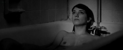 Sheila Vand nude brief topless in the bath - A Girl Walks Home Alone at Night (2014) WEB-DL hd1080 (1)