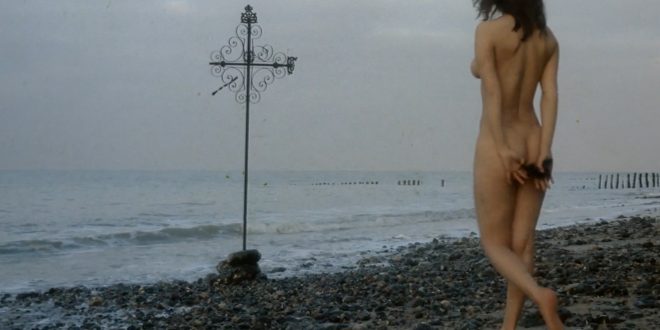 Françoise Pascal nude full frontal butt, bush and nude outdoor - La Rose de fer (FR-1973) hd1080p (23)