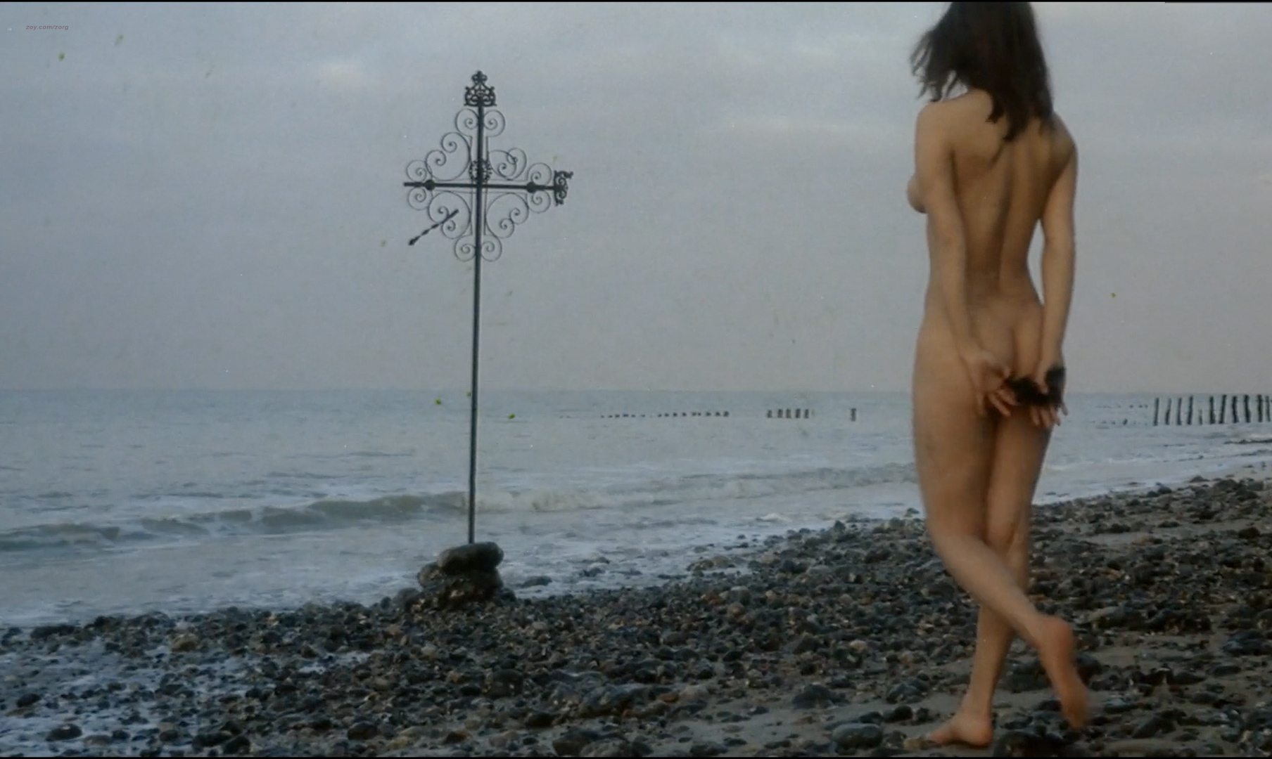Françoise Pascal nude full frontal butt, bush and nude outdoor – La Rose de fer (FR-1973) hd1080p