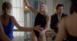 Daryl Hannah hot and sexy in bar and panties - The Pope of Greenwich Village (1984) hd1080p (11)