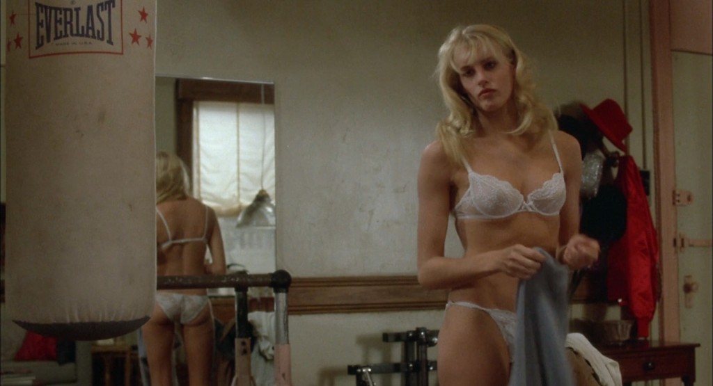 Daryl Hannah hot and sexy in bar and panties - The Pope of Greenwich Village (1984) hd1080p (2)