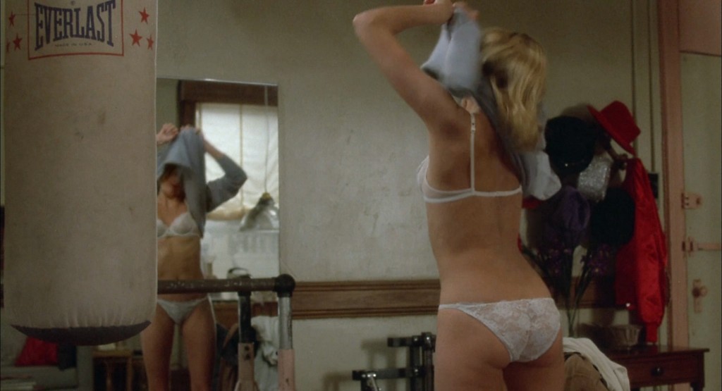 Daryl Hannah hot and sexy in bar and panties - The Pope of Greenwich Village (1984) hd1080p (1)