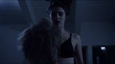 Lucy Griffiths hot sex Cassidy Freeman sex - Don't Look Back (2014) HD 1080p Web (4)