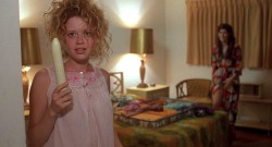 Natasha Lyonne hot and sexy Marisa Tomei hot and funny- Slums of Beverly Hills (1998) hd1080p (15)