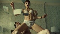 Tatiana Maslany hot and sexy in bra and panties - Orphan Black (2015) s3e6 hd1080p (12)
