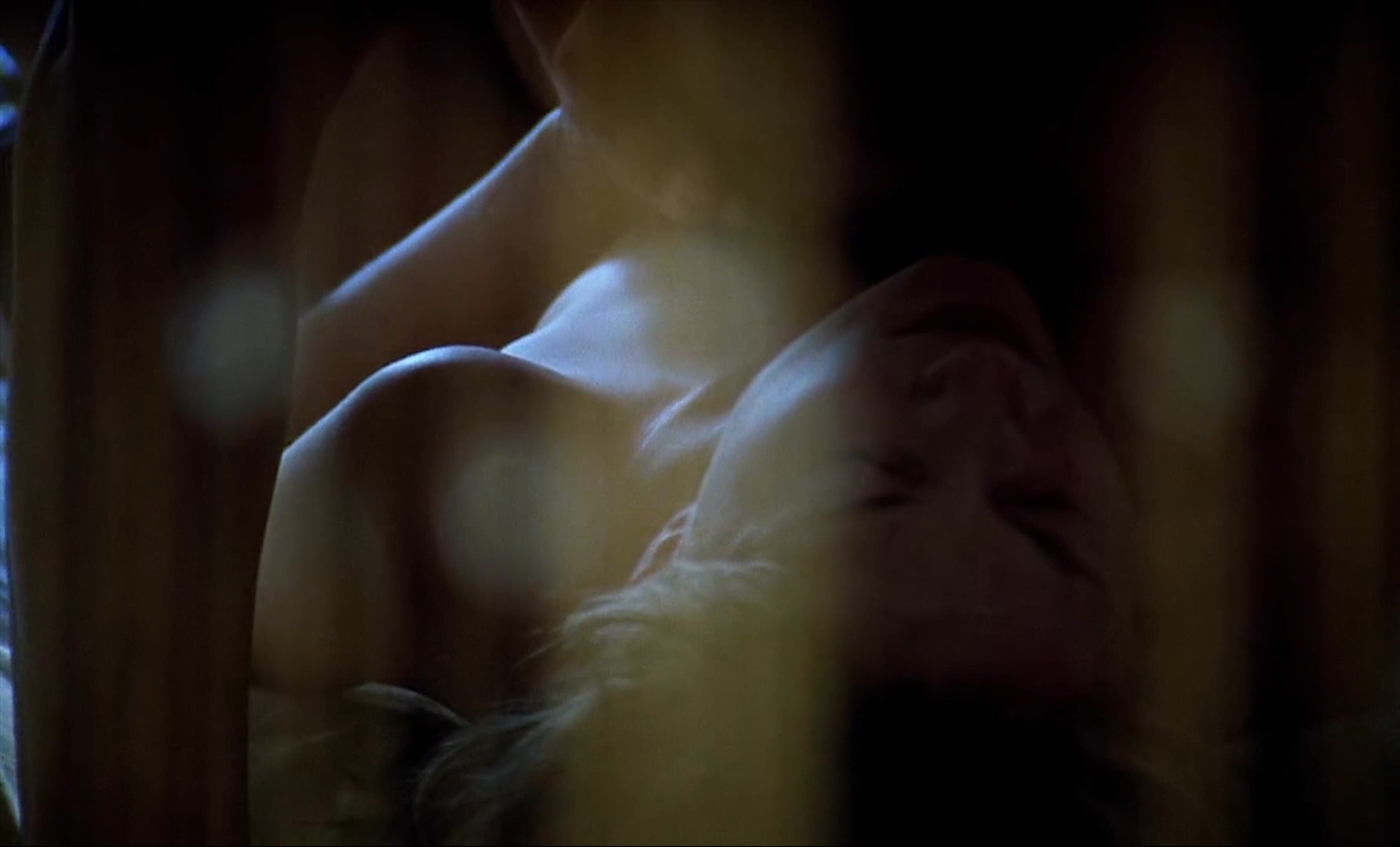 Alba Rohrwacher nude topless and sex – Hungry Hearts (IT-2014) Web-DL hd1080p