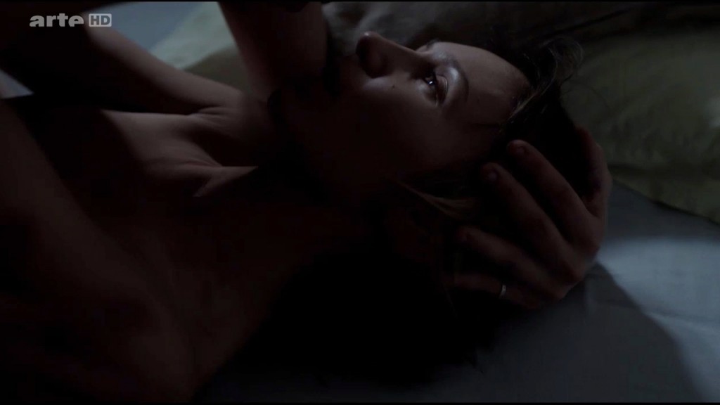 Sex scene- Qu'un seul tienne et les autres suivront
