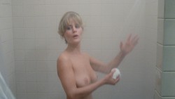 Beverly D'Angelo nude topless and Christie Brinkley hot in bra - National Lampoons Vacation (1983) hd1080p BluRay (8)