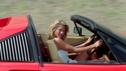 Beverly D'Angelo nude topless and Christie Brinkley hot in bra - National Lampoons Vacation (1983) hd1080p BluRay (4)