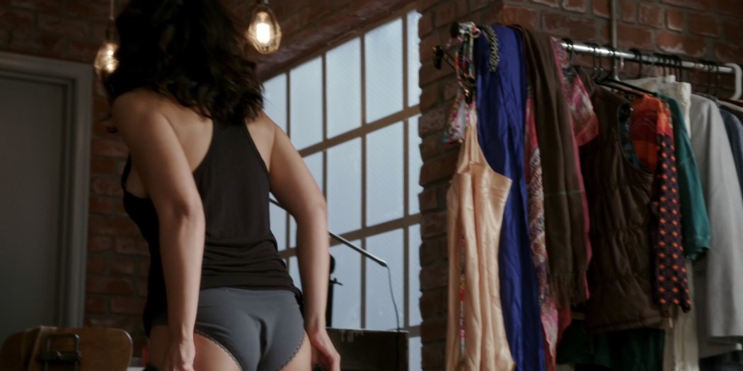 Emmanuelle Chriqui hot ass in panties in sex scene - Murder in the First (2014) s2e9 hd1080p (10)