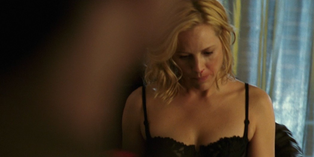 Maria Bello hot and sexy in black lingerie - Butterfly on a Wheel (2007) hd1080p BluRay (2)