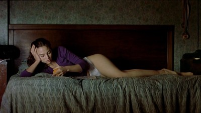 Leonor Watling nude bush and nude boobs - Son de Mar (ES-2001) (13)