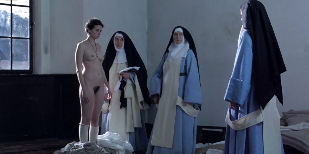 Pauline Étienne nude full frontal bush - La Religieuse (FR-2013) HD 1080p (6)