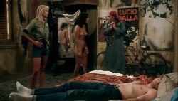 Gloria Guida nude and Lilli Carati nude sex - Avere vent'anni (IT-1978) (8)