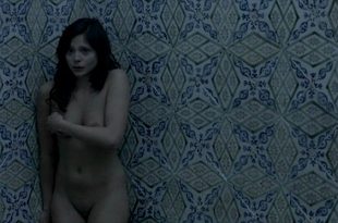 Lizzie Brocheré nude bush, Olympe Borval nude sex and Karin Albou nude too - Le Chant des mariées (FR-2008) (16)