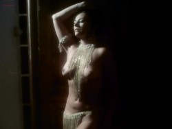 Soledad Miranda nude butt Diana Lorys nude full frontal - Les Cauchemars naissent la nuit (1970) (10)