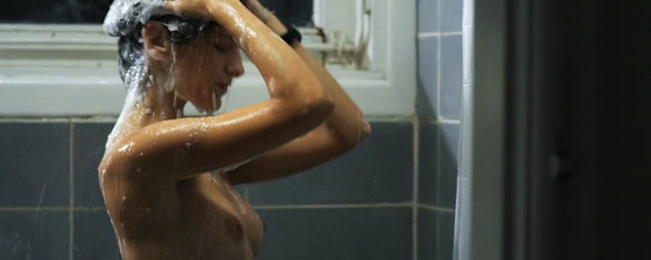Florencia Raggi nude topless and butt in shower - Mala (AR-2013) (9)