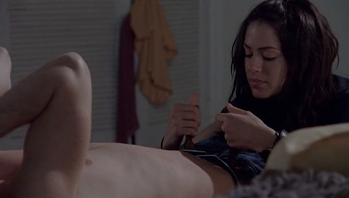 Michelle Borth nude butt, topless and lot of sex - Tell Me You Love Me (2007) S01E06-08 (15)