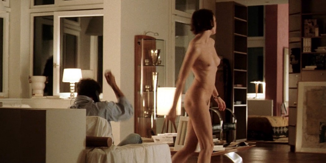 Sophie Aubry nude bush and butt - Pas De Scandale (FR-1998) HD 1080p (1)