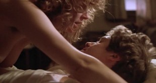 Susan Sarandon nude topless and hot sex - White Palace (1990). Susan Sarandon nude topless in one hot sex scene, and hot nude in few others. Great movie. (7)