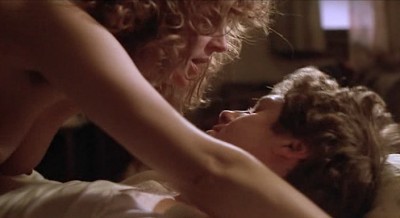 Susan Sarandon nude topless and hot sex - White Palace (1990). Susan Sarandon nude topless in one hot sex scene, and hot nude in few others. Great movie. (7)