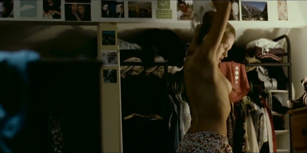 Teresa Palmer nude side boob - Bear (2011) HD 1080p (4)