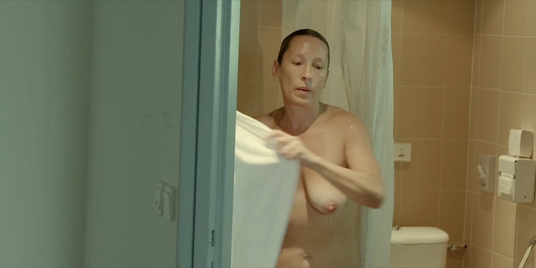 Emmanuelle Bercot nude butt boobs and sex - Mon roi (FR-2015) HD 1080p BluRay (13)