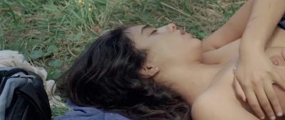 Hafsia Herzi nude sex - Le roi de l'évasion (FR-2009) (10)