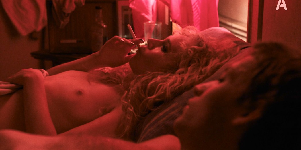 Juno Temple nude butt and boob in hot sex scene - Vinyl (2016) s01e01 HDTV 1080p (5)