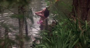 Adrienne Barbeau nude side boob - Swamp Thing (1982) HD 1080p (6)