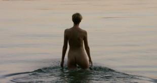 Elizabeth Debicki nude butt naked - The Night Manager (2016) s1e3 HD 1080p (5)