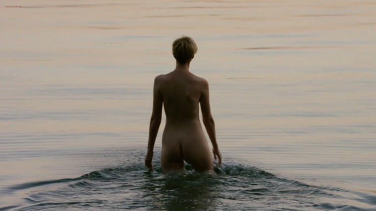 Elizabeth Debicki nude butt naked in TV Show The Night Manager (2016) s1e3 HD 1080p