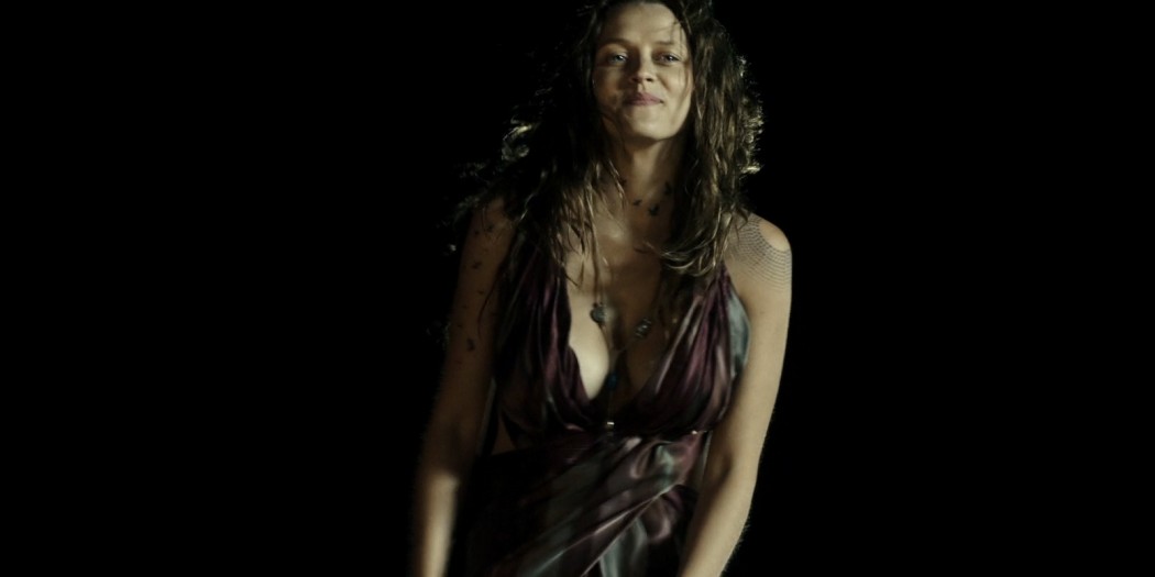 Teresa Palmer hot and busty in bikini and very sexy - Point Break (2015) HD 1080p (6)