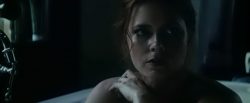 Amy Adams hot boobs in the tube - Batman v Superman Dawn of Justice (2016) 720 (3)