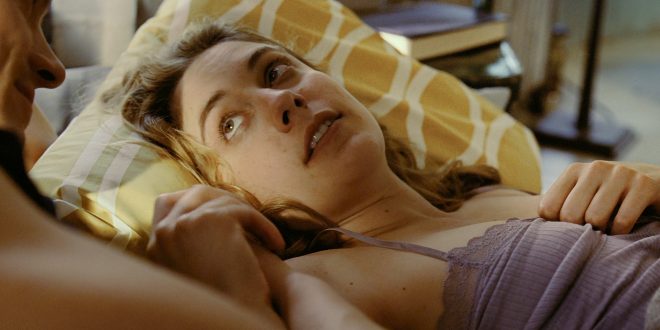 Greta Gerwig hot and sexy some sex too - Lola Versus (2012) HD 1080p (4)