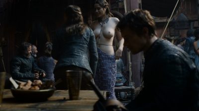 Heidi Romanova nude bobs Ella Hughes nude and other's nude too - Game of Thrones (2016) s6e7 HD 1080p (4)