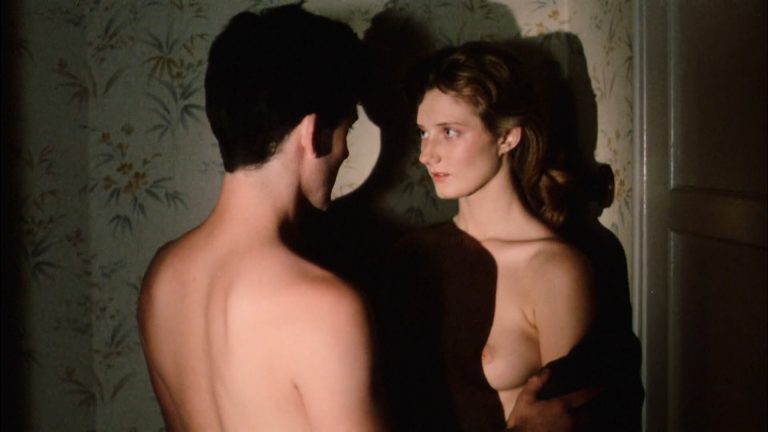 Joely Richardson nude brief topless and Suzanna Hamilton hot pokies – Wetherby (UK-1985) HD 1080p BluRay