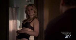 Julia Stiles hot and sexy some sex in lingerie - Blue (2014) s1e1-2 HDTV 720p (7)