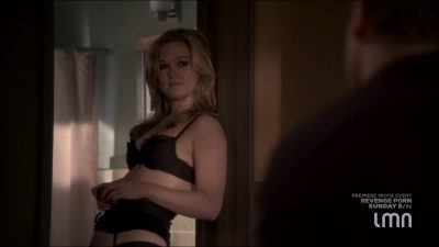 Julia Stiles hot and sexy some sex in lingerie - Blue (2014) s1e1-2 HDTV 720p (7)